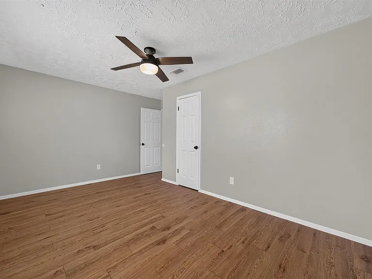 20014 Bishops Gate Ln — Photo 40