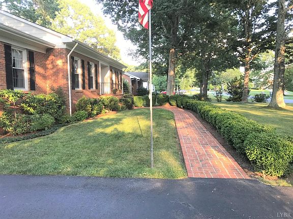 2nd image of 265 Lynview Dr
