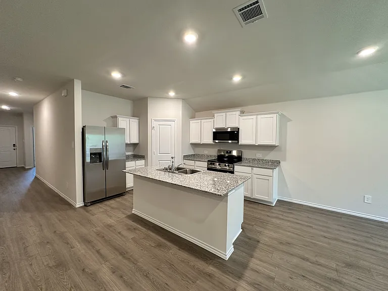 3310 Catamount Dr — Photo 6
