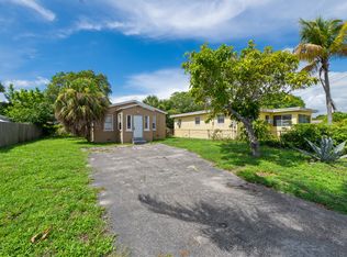 649 W 10TH Street, Riviera Beach, FL 33404