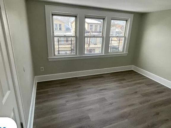 4th image of 170 Columbia Ave #4