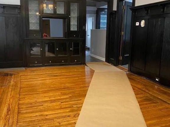3rd image of 1822 W 44th St #1