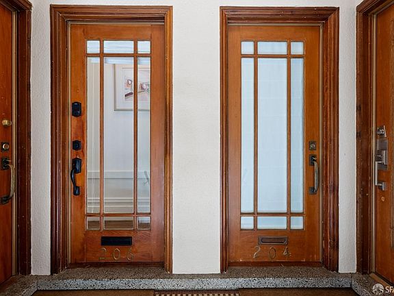 4th image of 206 Grattan St