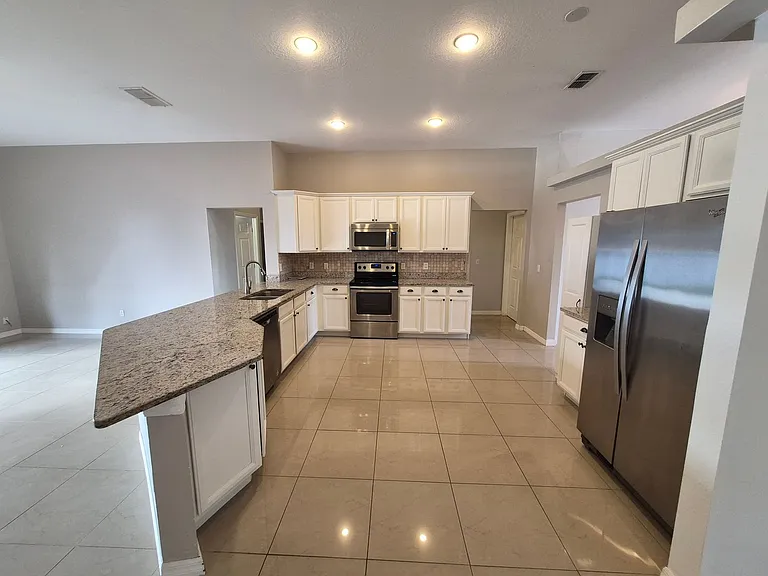 5403 Loma Vista Loop — Photo 4