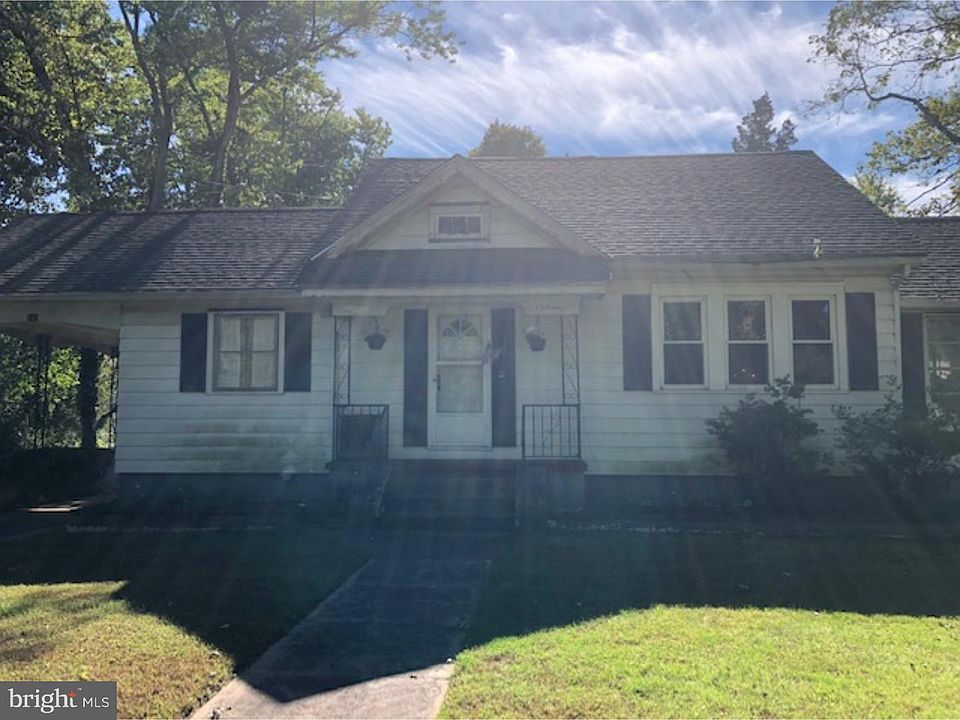 2nd image of 131 Laurel Heights Dr