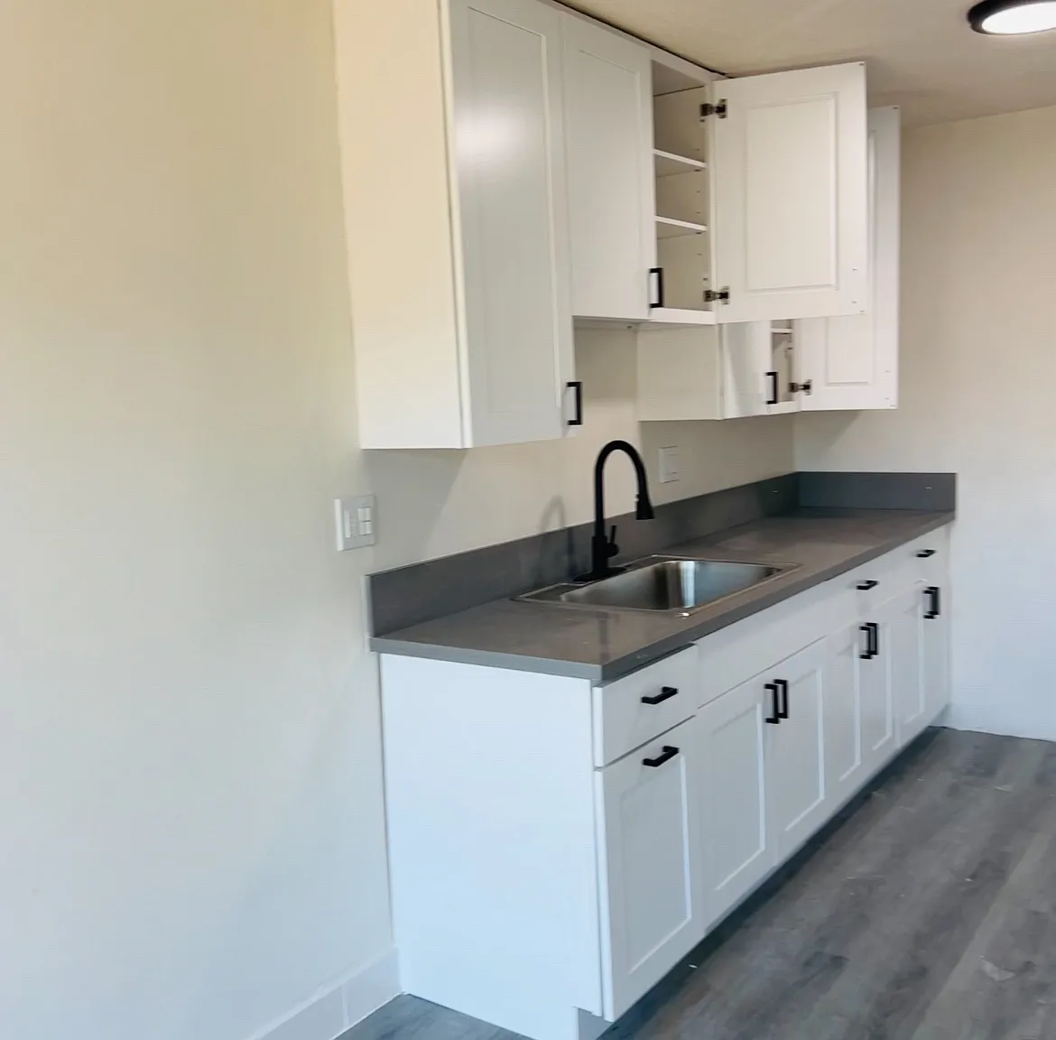 4801 August St — Photo 4