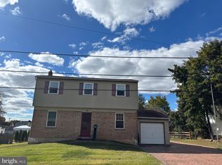 172 Chestnut St, Chalfont, PA 18914