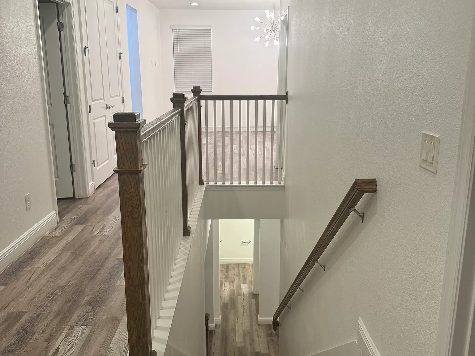 5 bed, 4.5 bath, 3649 sqft, $3,200 — Photo 3