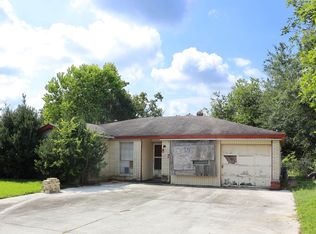 817 Temple Dr, Hitchcock, TX 77563