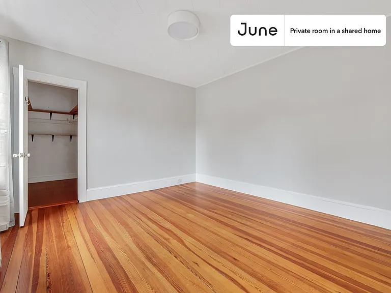 29 Craigie St #B — Photo 4