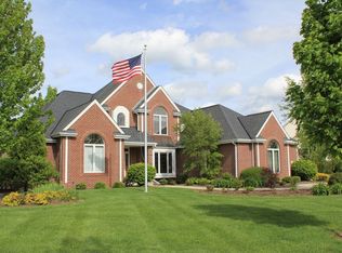 1815 Tallgrass Cir, Waukesha, WI 53188