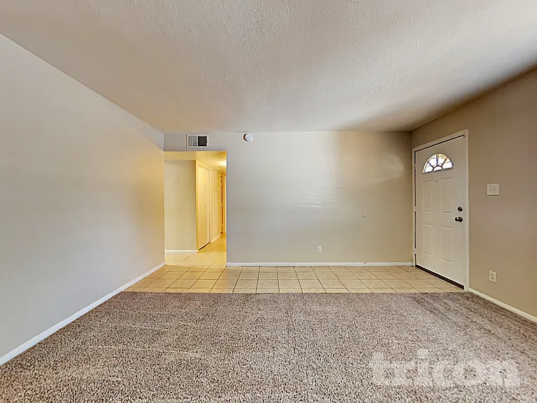 5024 W Krall St — Photo 5