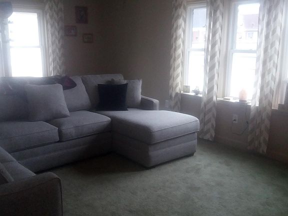 5th image of 114 Wynn St