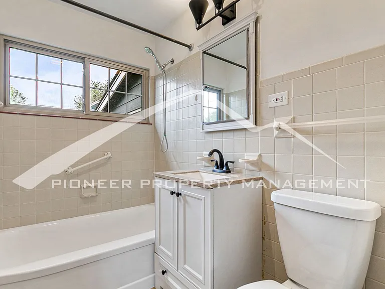 5073 Decatur St — Photo 11
