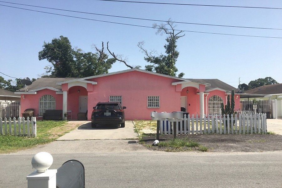 1st image of 3916 W Flora St