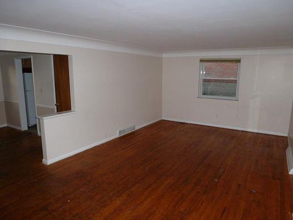 3rd image of 2625 S Kathwood Cir