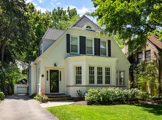 1136 Cherry St, Winnetka, IL 60093