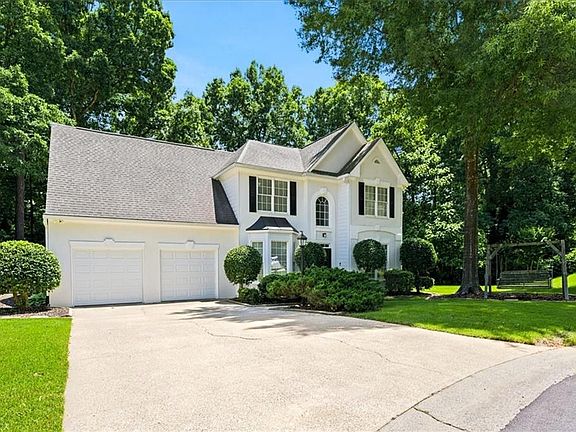 2nd image of 1462 Gateview Cir
