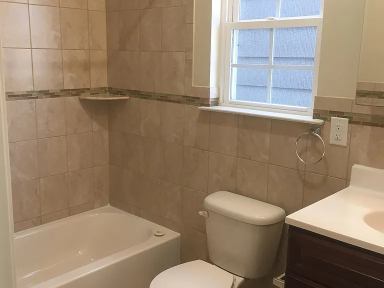 73 W 21st St #1 — Photo 5