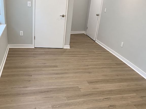 2nd image of 41-43 Ryle Ave #2