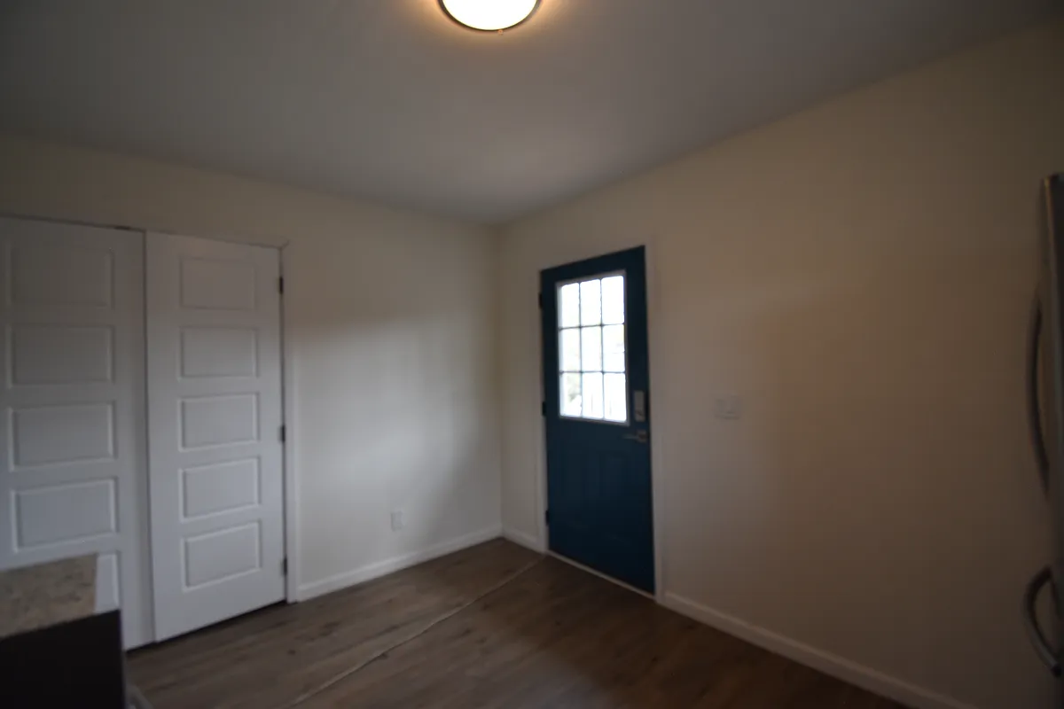 Building Photo - 5927 Bryan Pkwy #2
