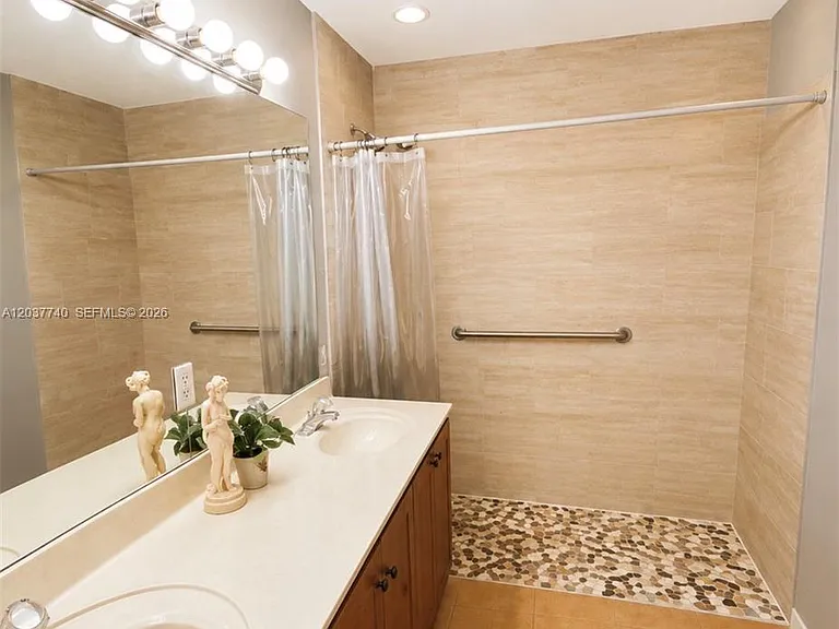 16355 SW 46th Ter #16355 — Photo 5