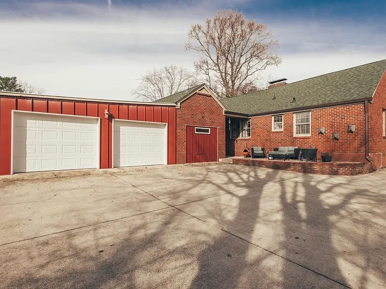 1200 Greenland Ave — Photo 18