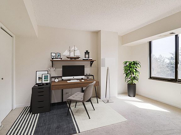 5th image of 1300 Crystal Dr APT 506