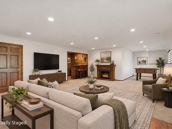 3rd image of 948 235th St