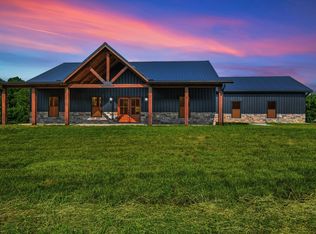 5050 Richards Rd, Cedar Hill, TN 37032