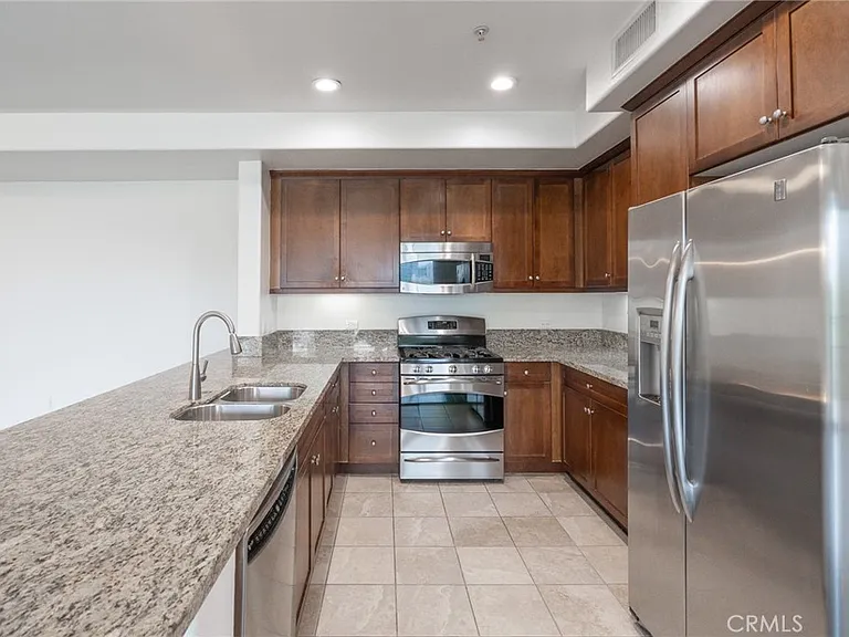 629 Traction Ave #635 — Photo 18