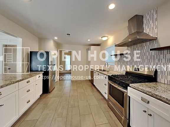 4th image of 2026 Willow Point Dr