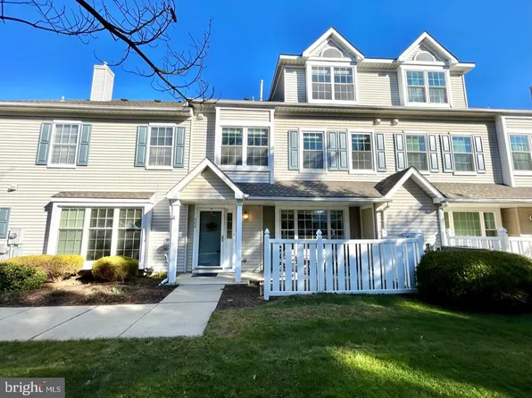 506 Oswego Ct #506, Mount Laurel, NJ 08054