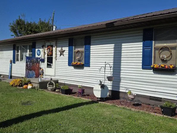 4710 Bradley Rd, Huntington, WV 25704