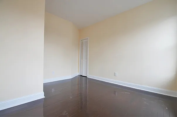 Rented by CITY SKYLINE REALTY INC | media 21