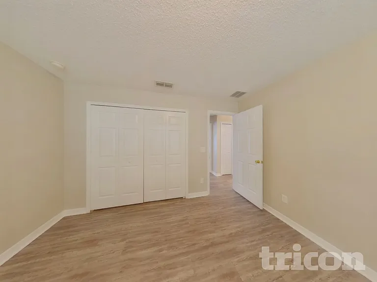 317 Covent Gardens Pl — Photo 13