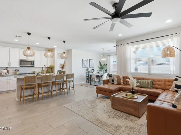 4548 W SWEETBUSH Way, San Tan Valley, AZ 85144