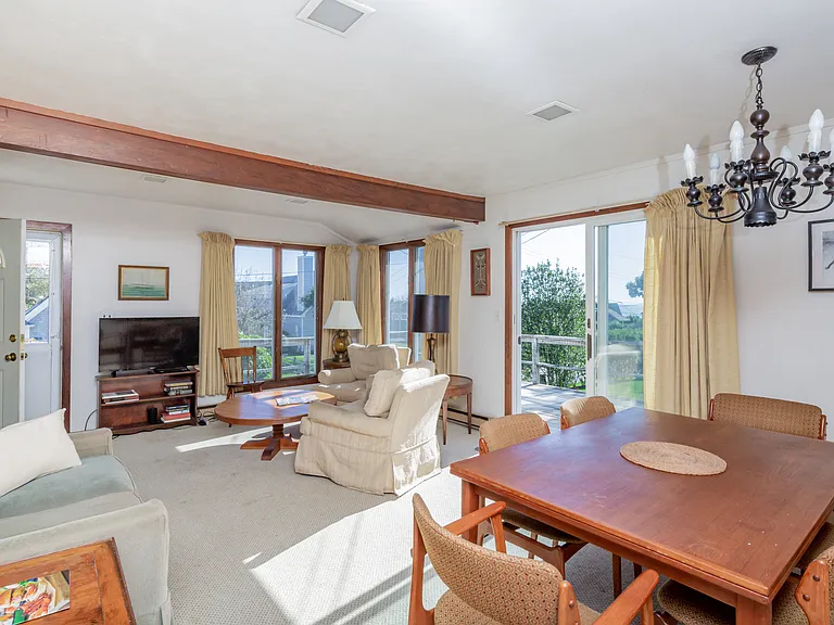 21 Wood Dr — Photo 4