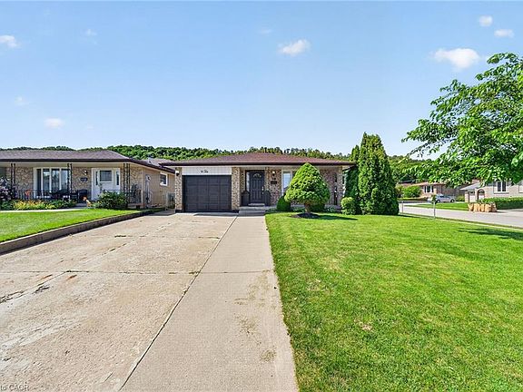 2nd image of 10 Glen Cannon Dr