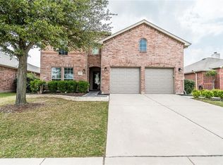 1107 Partridge Dr, Aubrey, TX 76227