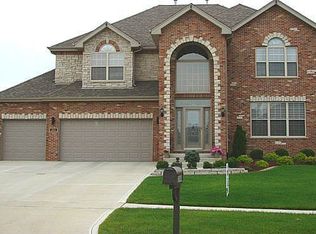 2800 Sunrise Ln, New Lenox, IL 60451