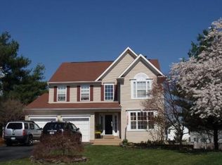 411 Georgetown Ct NE, Leesburg, VA 20176