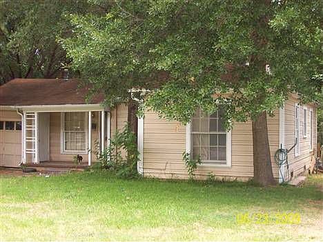 2nd image of 675 23rd St SE