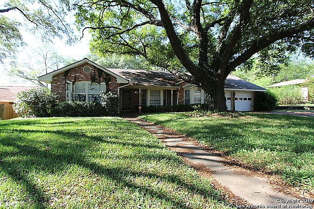 1st image of 522 Royal Ct
