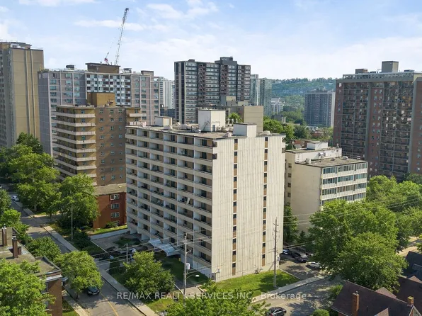 223 Jackson St W #1009, Hamilton, ON L8P 4R4