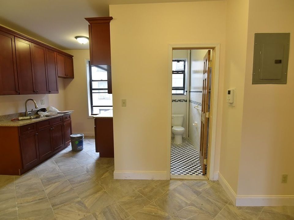 1st image of 735 Ocean Ave APT 5A