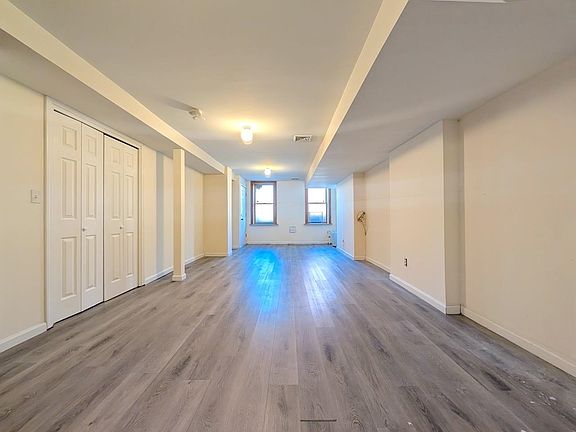3rd image of 246 Whiton St #1