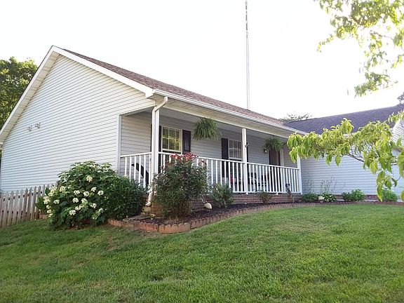 2nd image of 5926 Antigua Ln