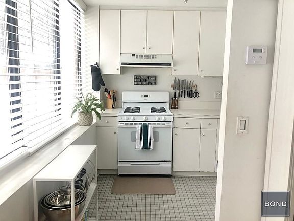 4th image of 300 E 90th St APT 2B