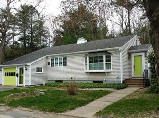 3 Pulaski Dr, Manchester, MA 01944